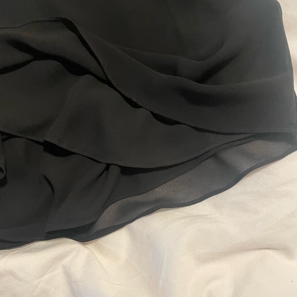 Le Chateau Tank Top - Picture 8 of 8